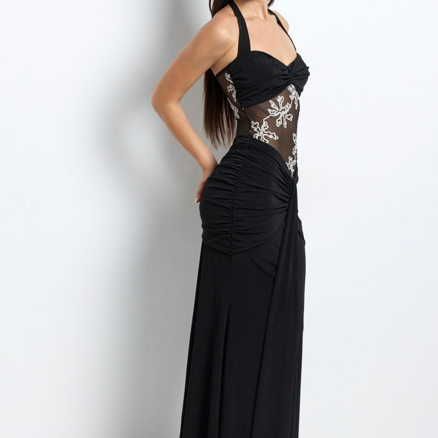 Robe Sirena – Élégance Sculptante