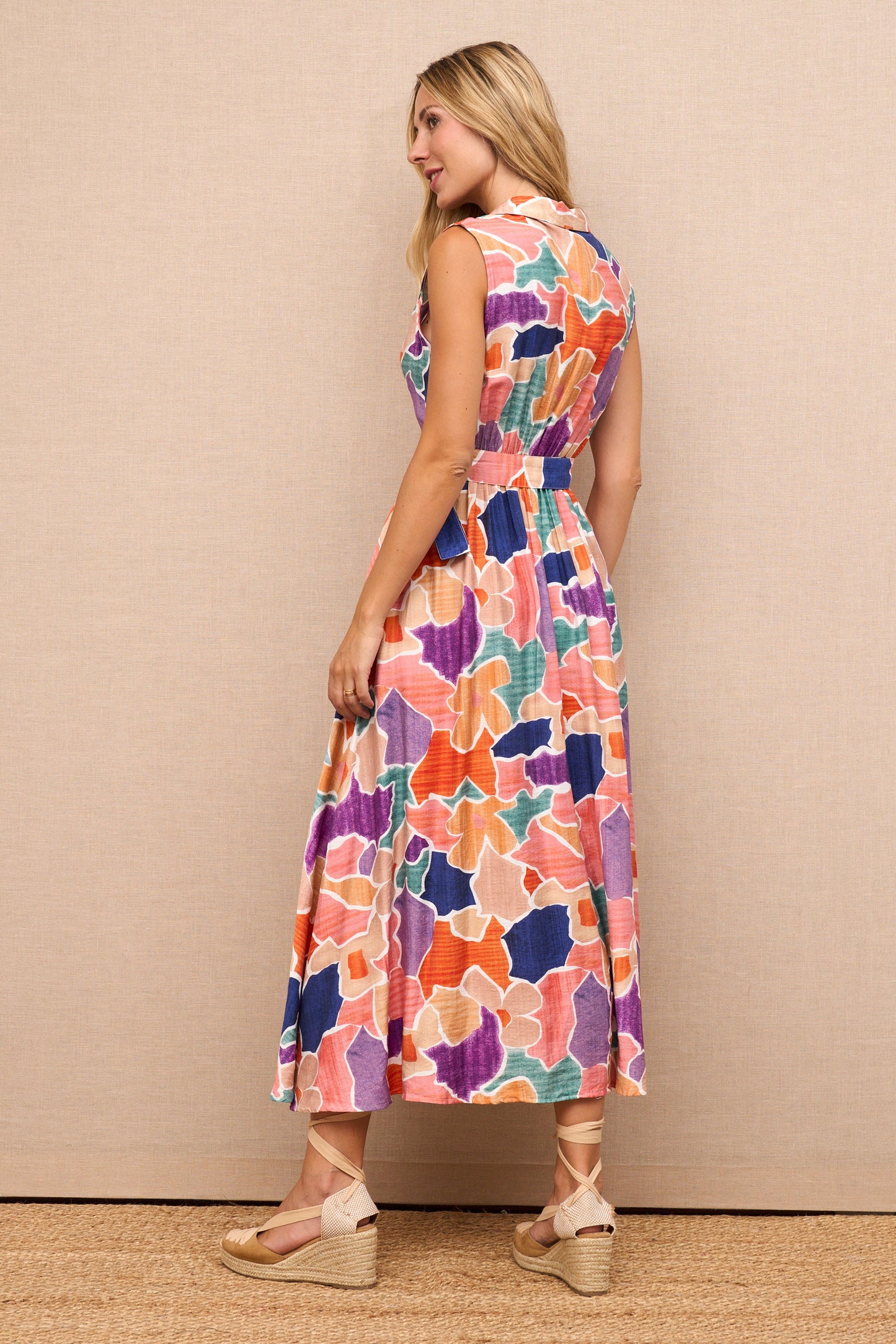 Robe Nia