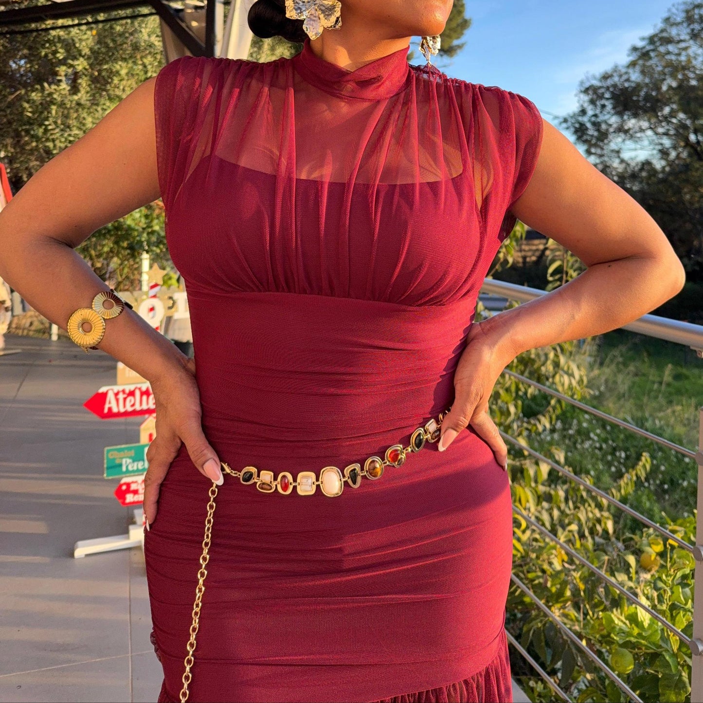 Robe Diva Bordeaux – Élégance & Transparence