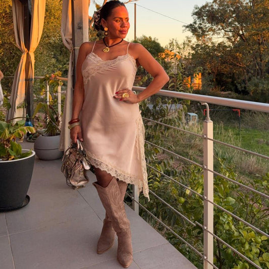 Robe Caraco Lunea – Satin & Dentelle