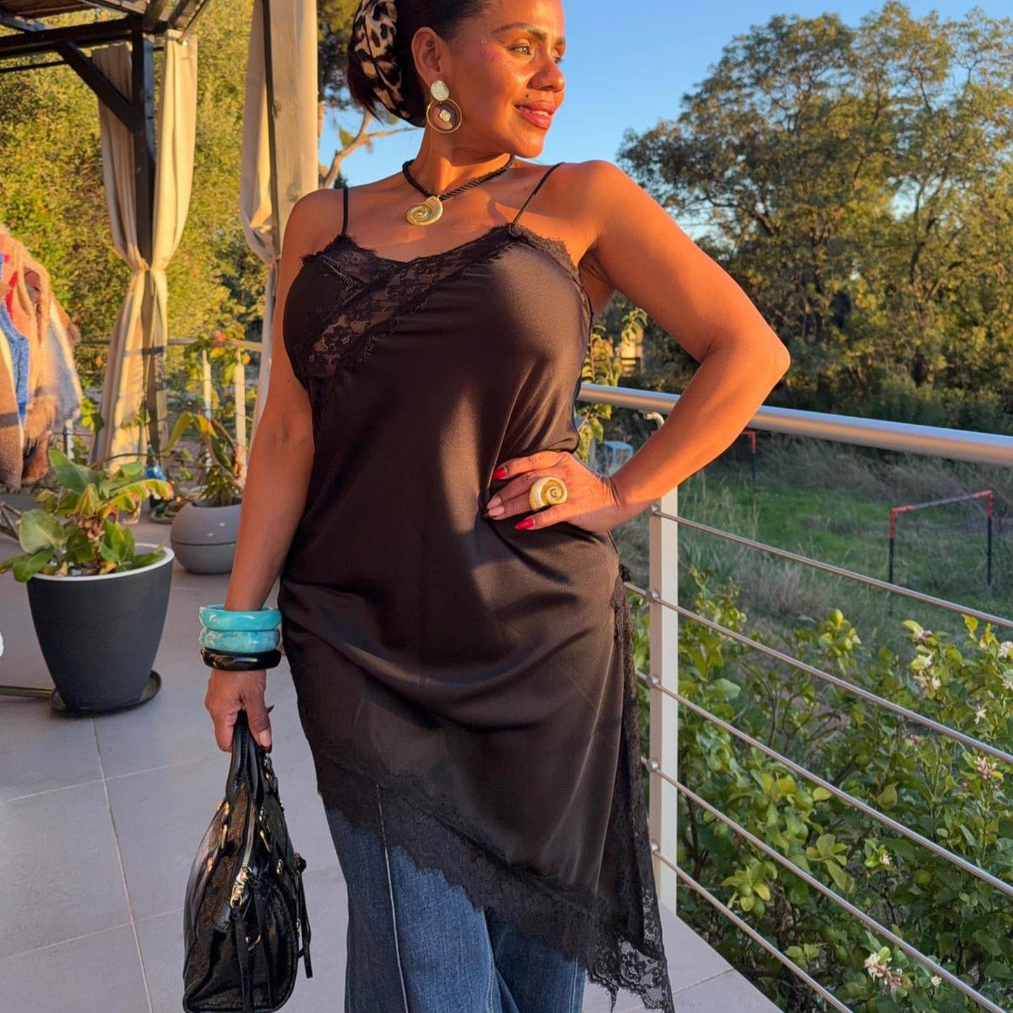 Robe Caraco Lunea – Satin & Dentelle