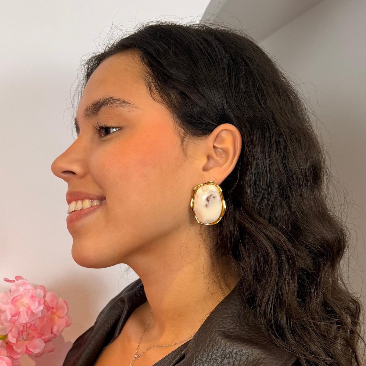 Boucles d’oreilles Isadora – Élégance Dorée et Raffinée