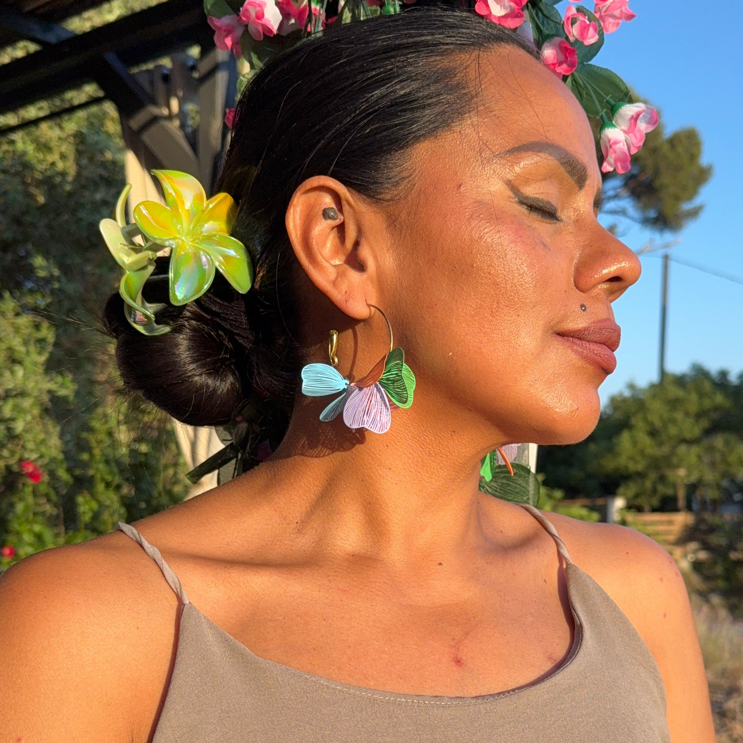 Lot de 3 Pinces à Cheveux Fleur – Colorées et Élégantes