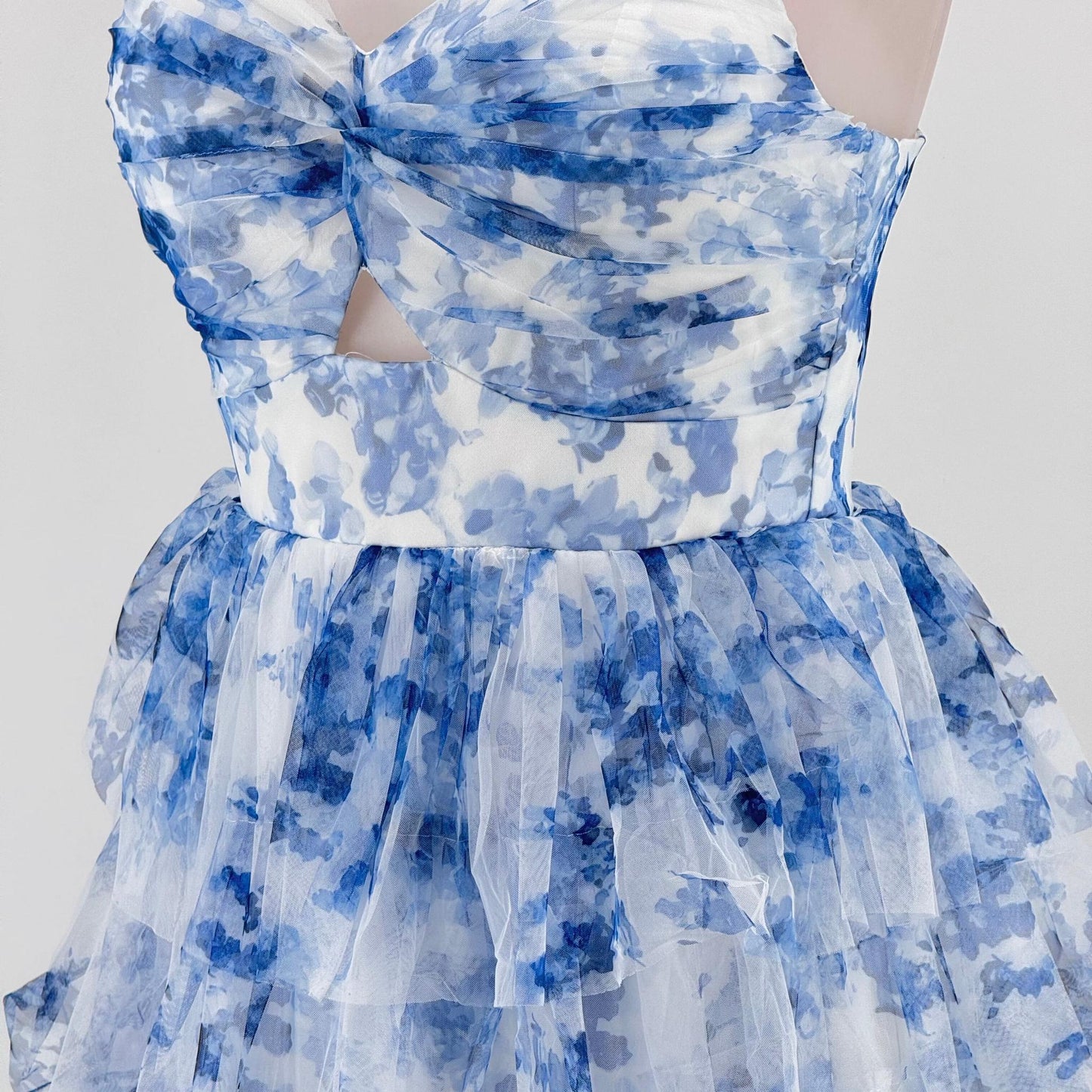 Robe Céleste – Cascade Florale