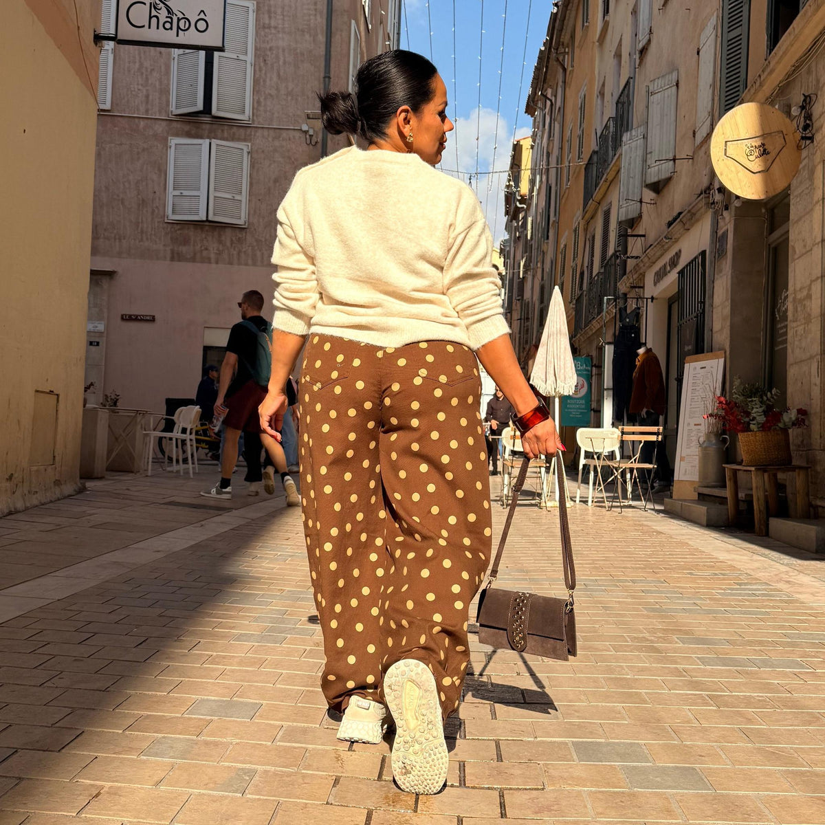 Pull Almira - Esprit Casual et Boutons sur le Côté