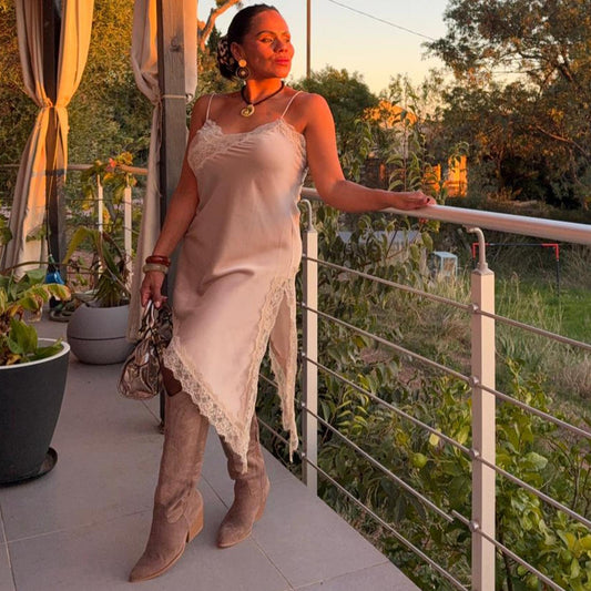 Robe Caraco Lunea – Satin & Dentelle