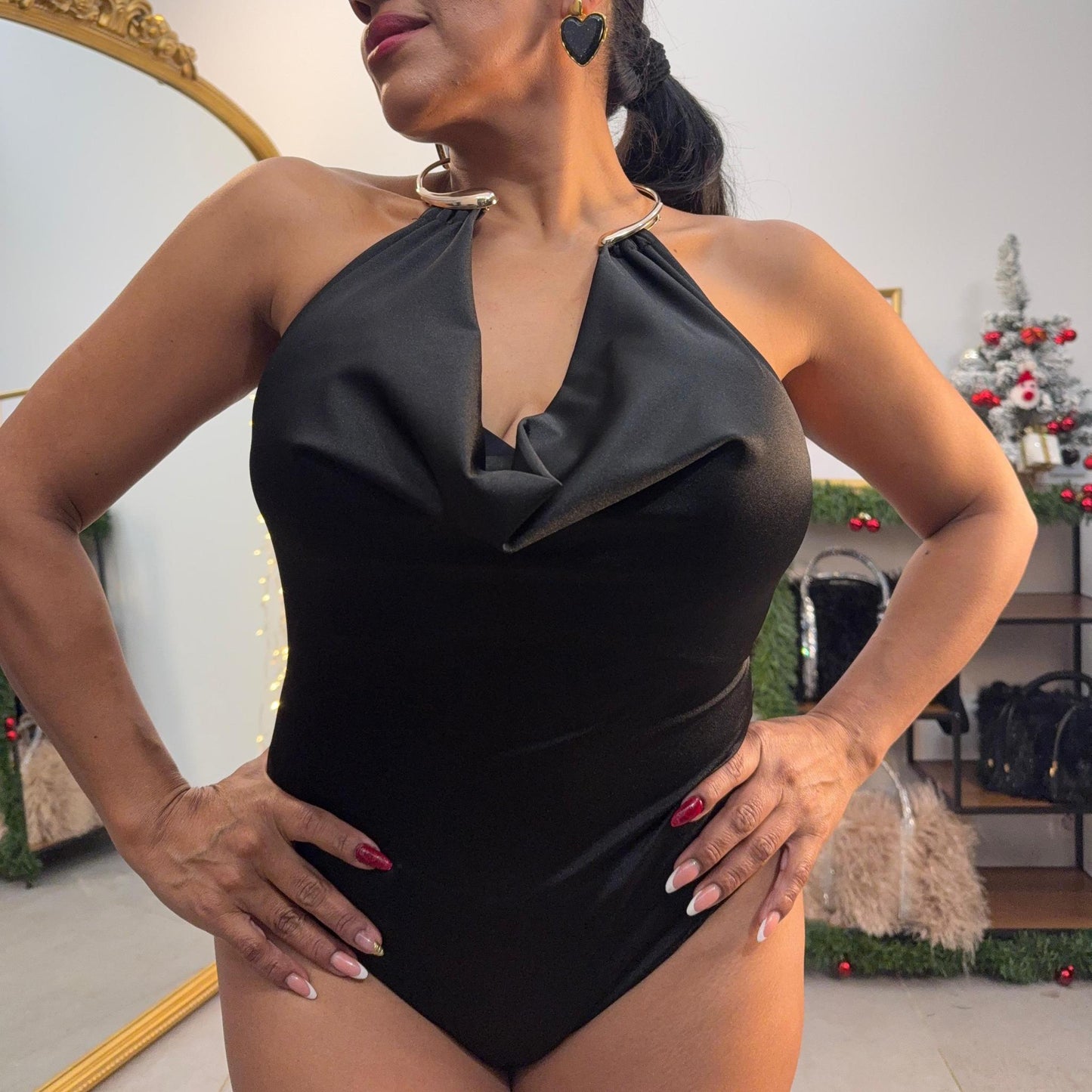 Body Drapé – Décolleté Anneau Métallique