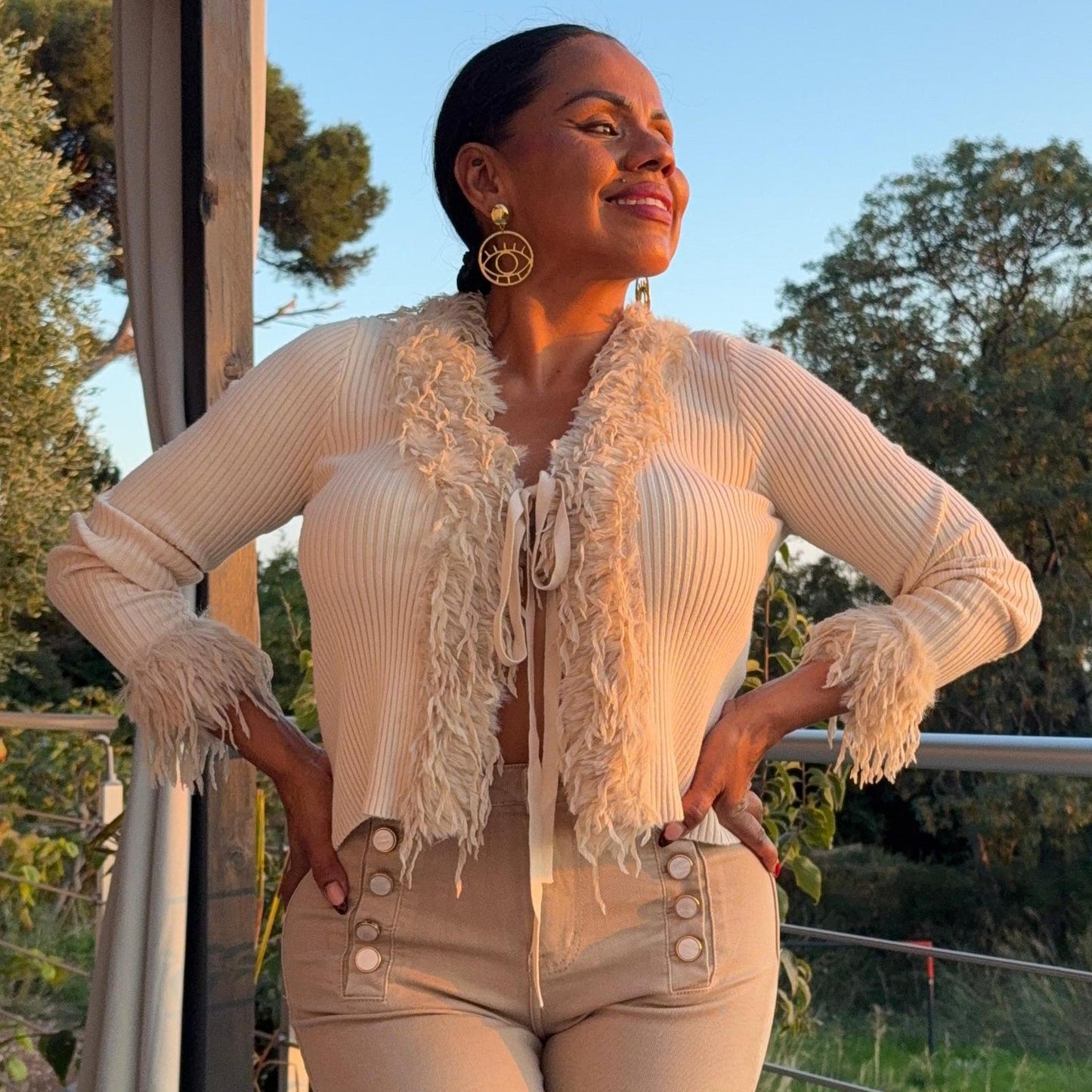 Gilet Élia – charme et caractère