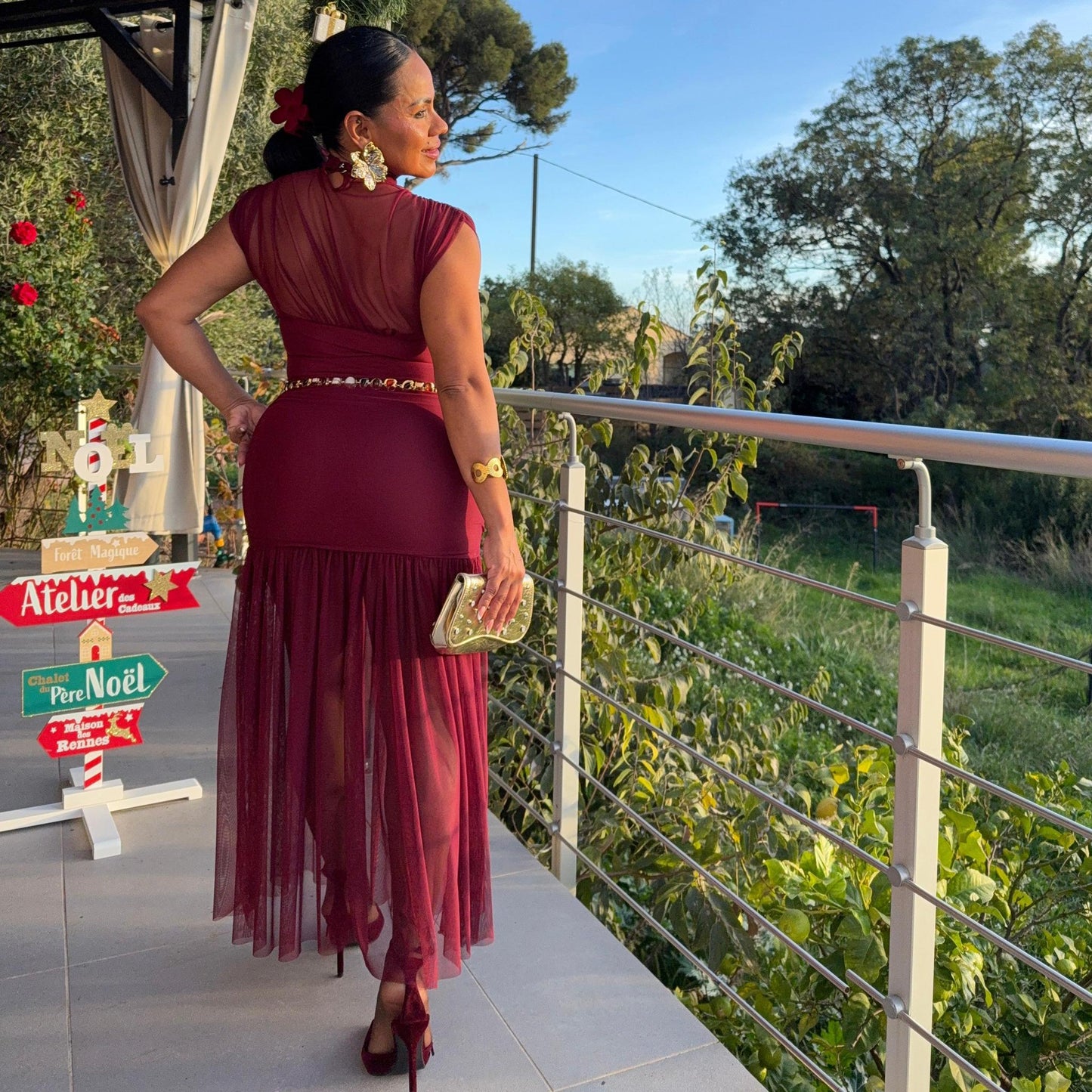 Robe Diva Bordeaux – Élégance & Transparence