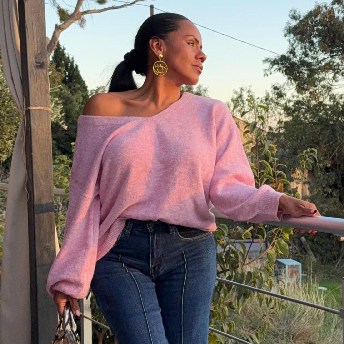 Pull Liora – Dos Noué & Élégance Décontractée