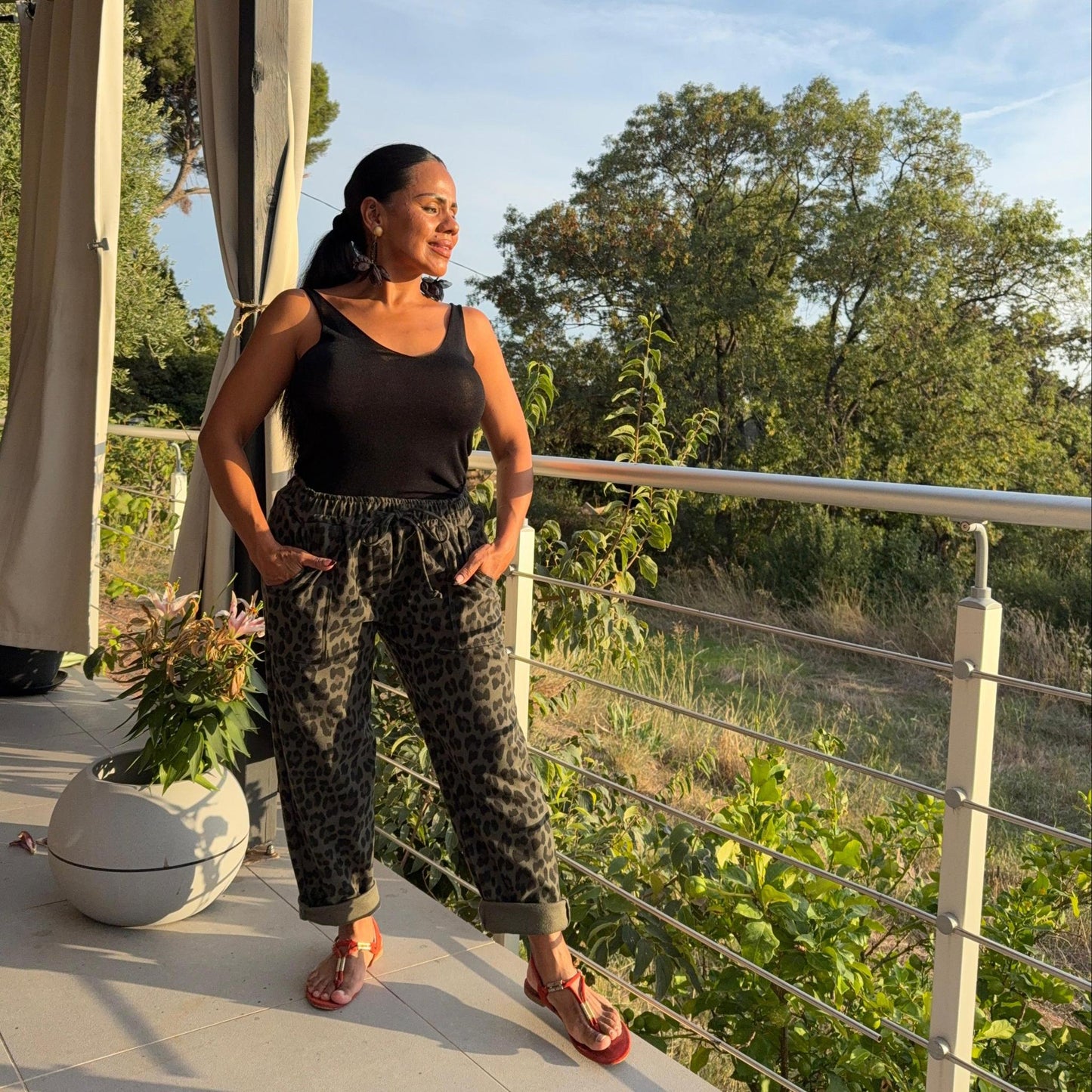 Pantalon Jaguar – L’élégance sauvage et confortable