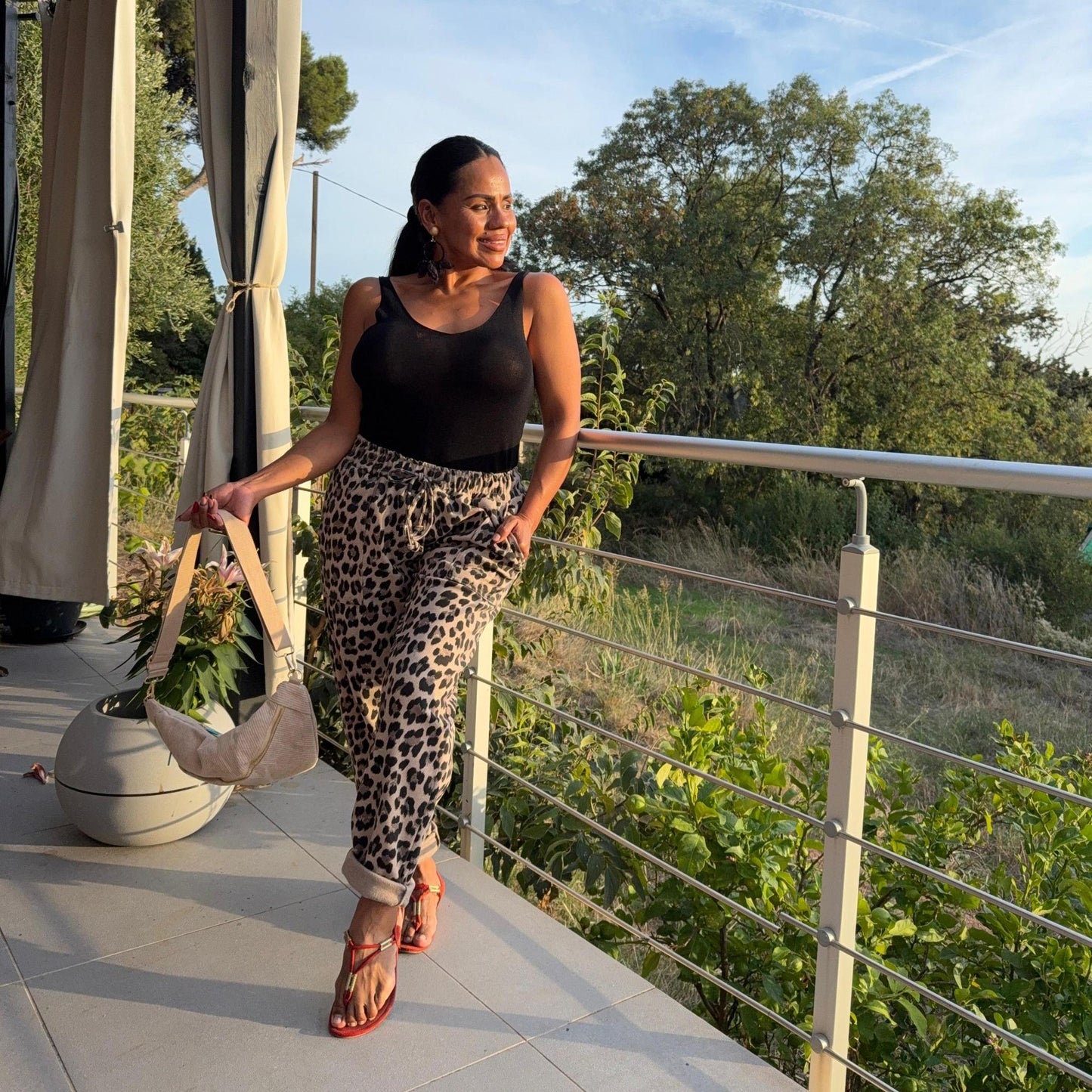 Pantalon Jaguar – L’élégance sauvage et confortable