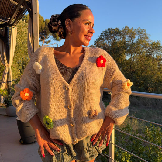 Gilet Bloom – L’élégance fleurie
