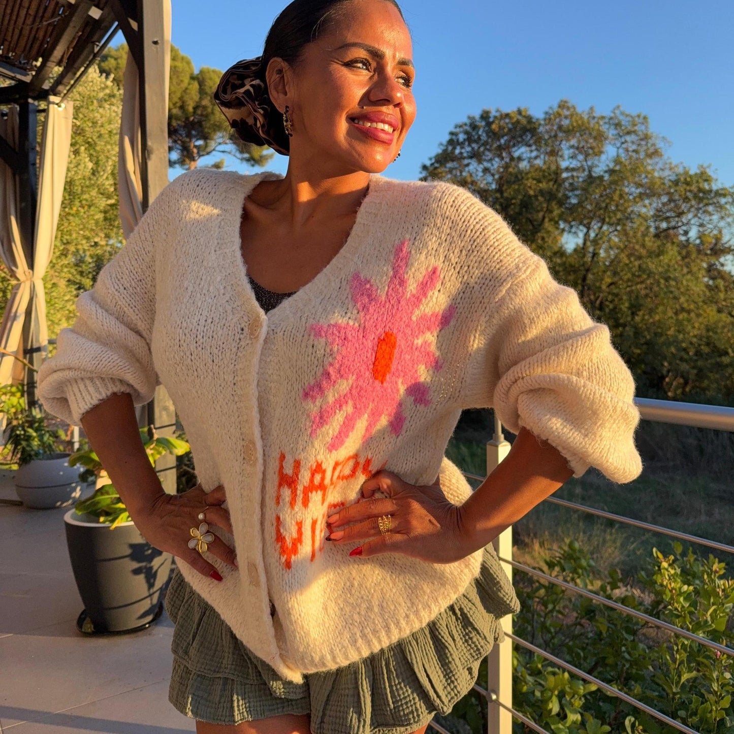 Gilet Happy Vibes – Style cocooning et énergie positive