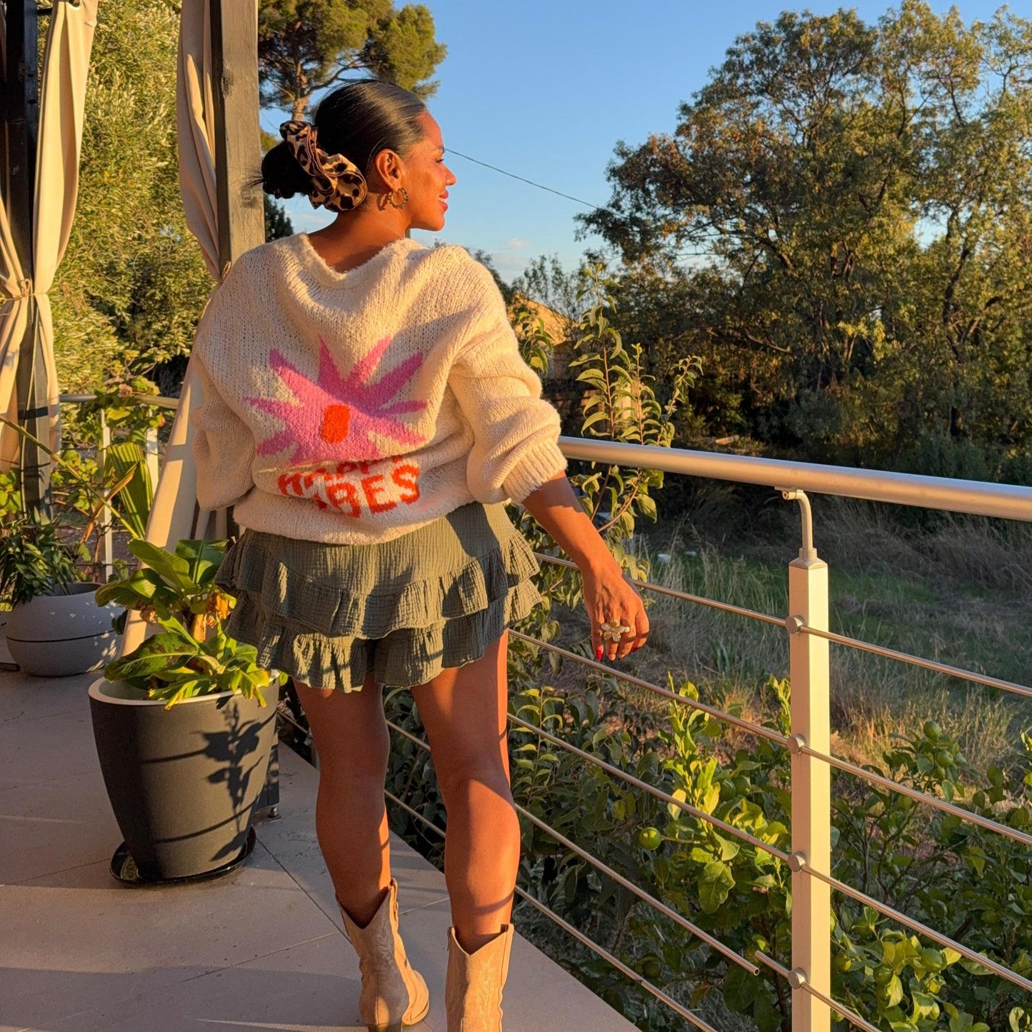 Gilet Happy Vibes – Style cocooning et énergie positive
