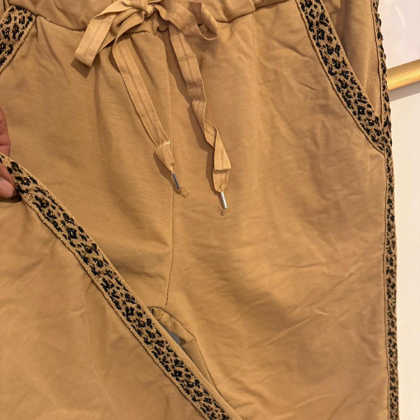 Pantalon Safari Chic – Confort et allure tendance