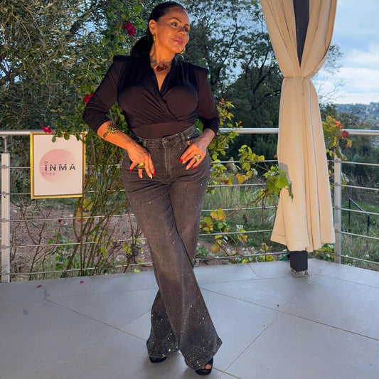 Jean Amina – éclat et allure sculptante