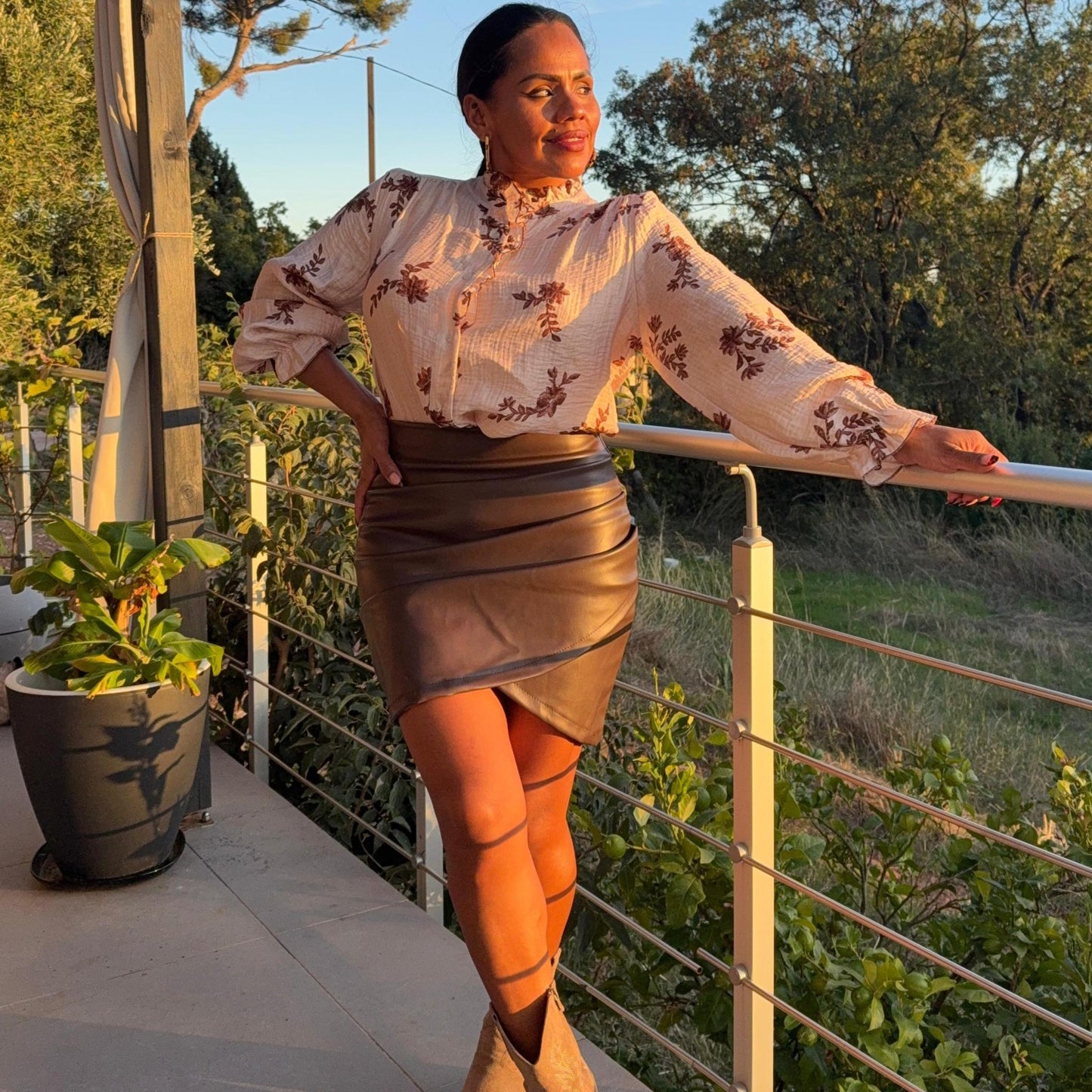 Jupe Sienna — Simili Cuir Élégance & Audace