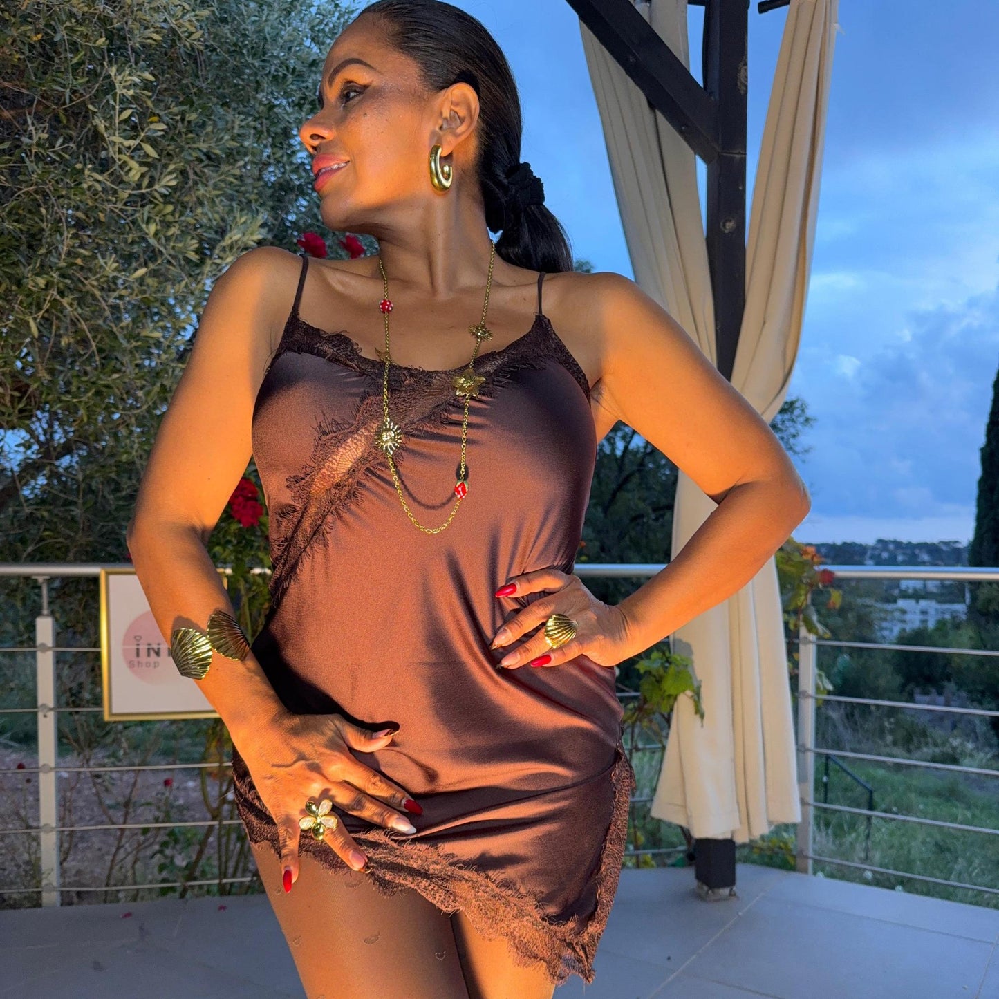 Robe nuisette Liora – satin et dentelle